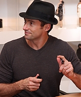 hjcom0403.jpg